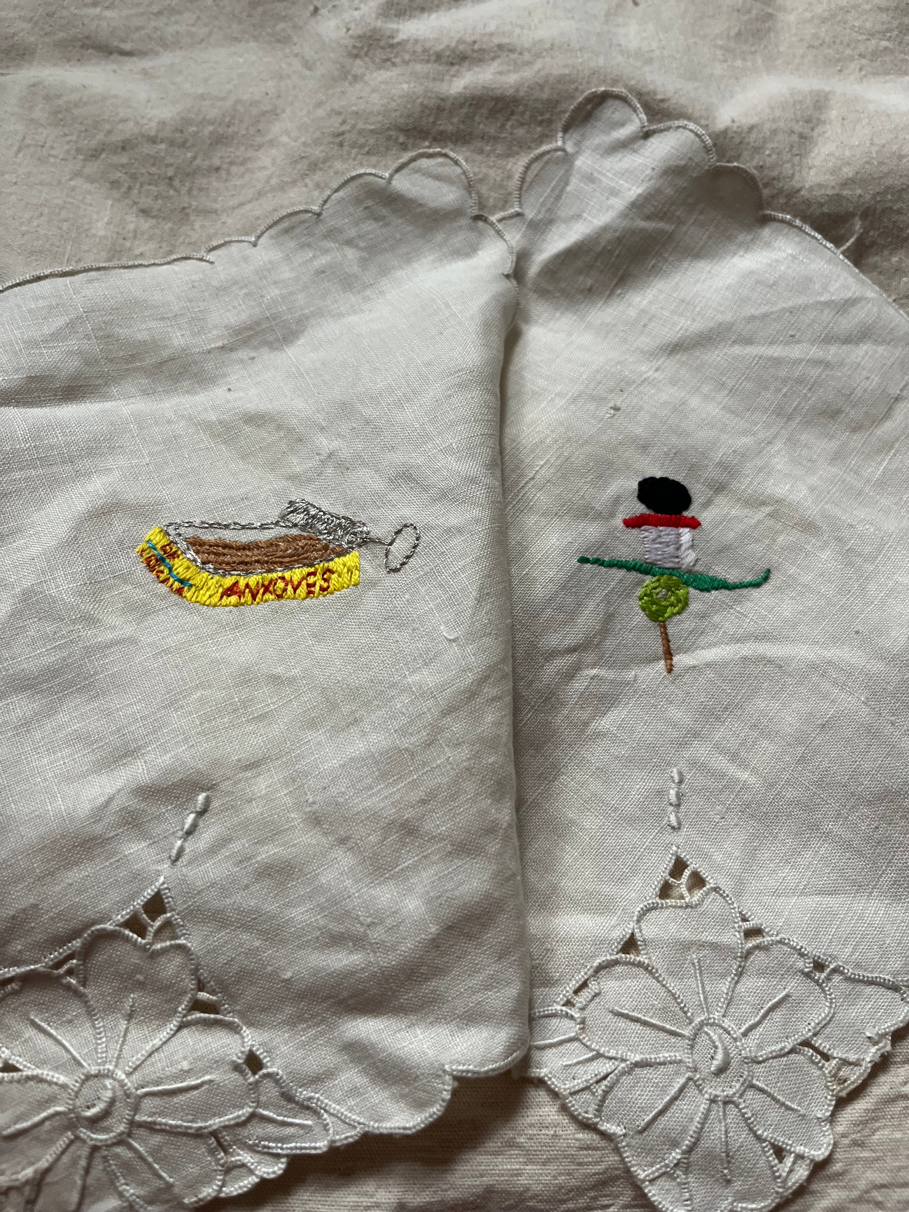 Madrid - Aprende a bordar desde 0 tus servilletas de aperitivo