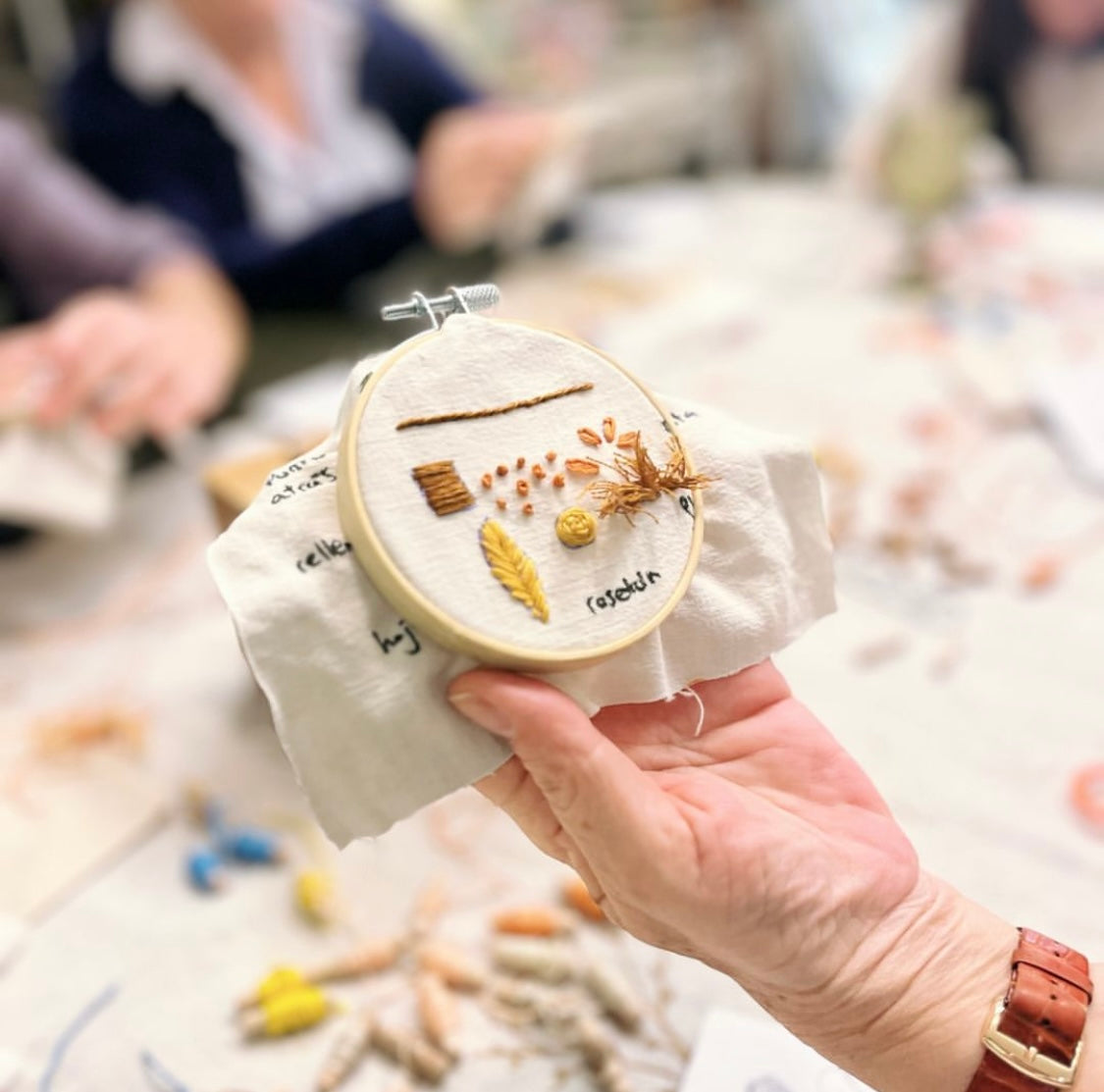 🌻Aprende a bordar desde 0 tus próximas servilletas favoritas